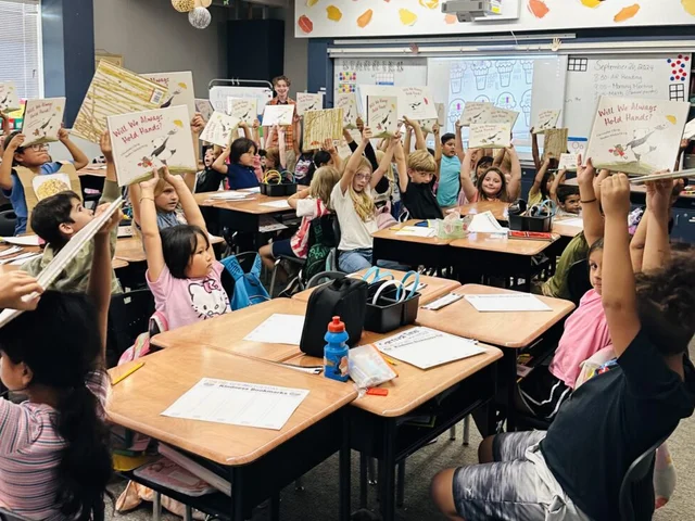 Nuestro Compromiso con los Educadores